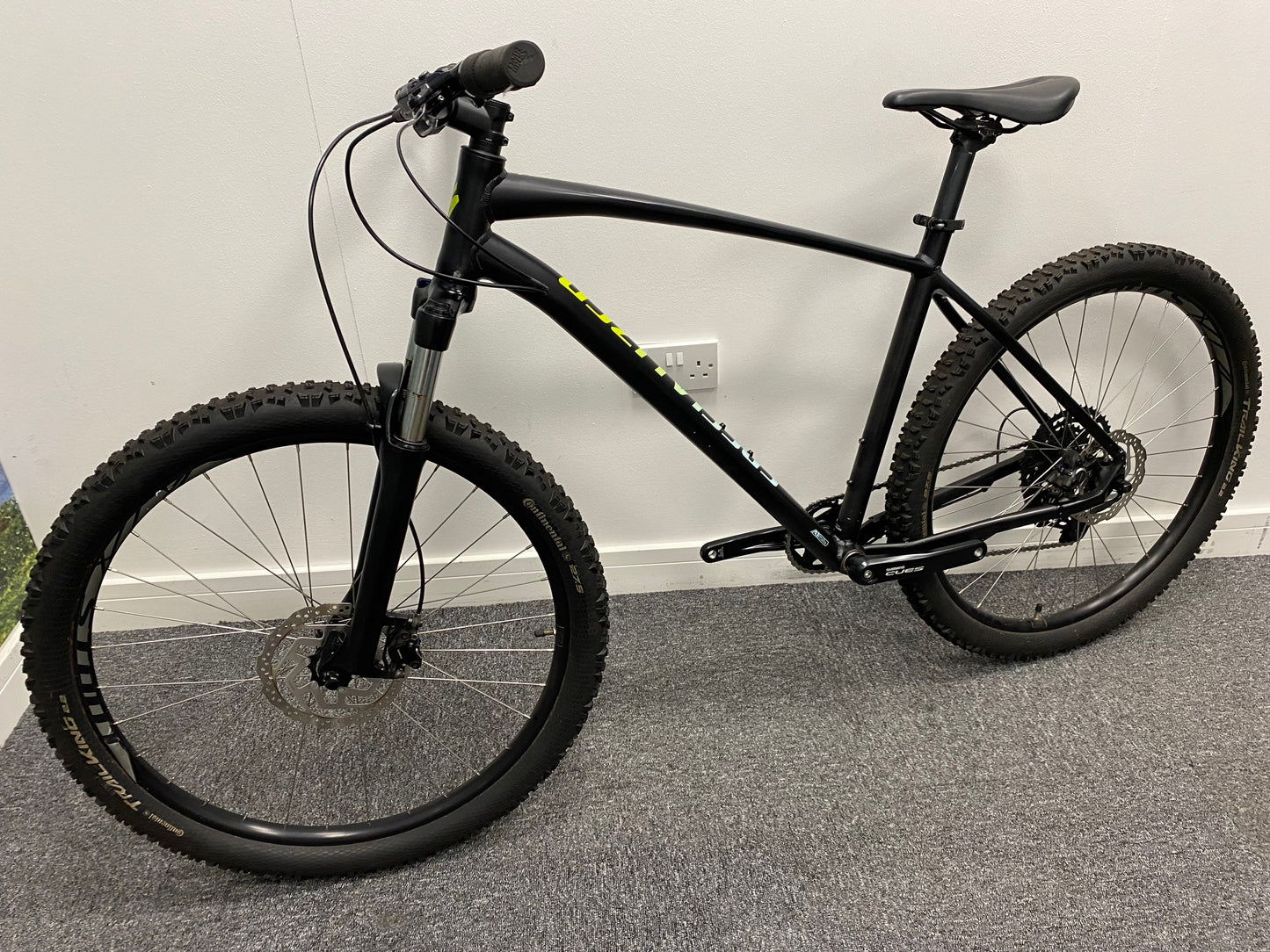 Dales ReCycles Specialized Pitch 27.5" Wheel Mountain Bike