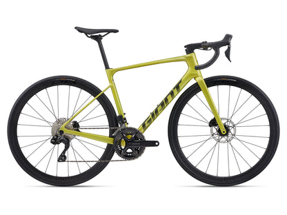 Giant Defy Advanced 1 2026 Road Bike