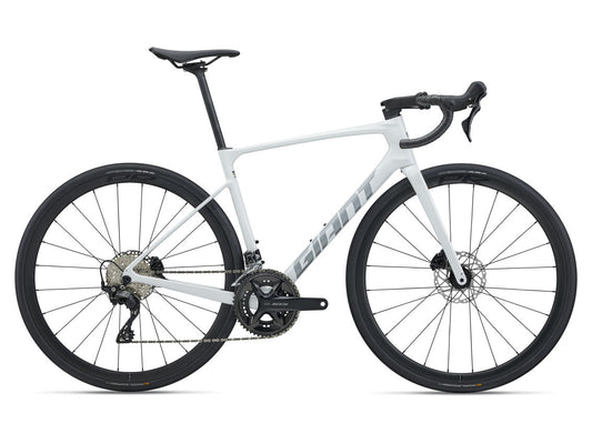 Giant Defy Advanced 2 2027 Road Bike